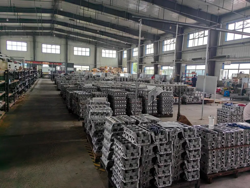 Auto engine parts cylinder assembly head cylinder head for 1.5DCI Gas engine K9K RENAULT Clio Megane  Kangoo Scenic 7701473181