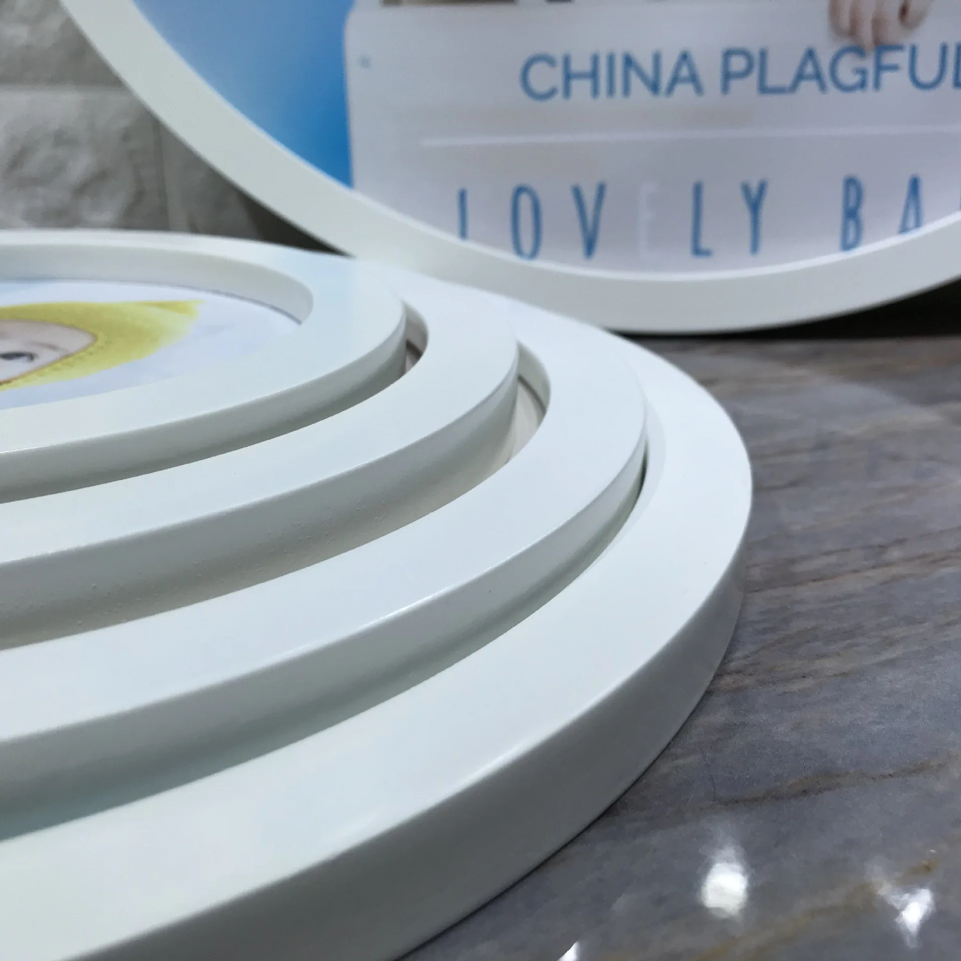 Black Wooden Corner Mini Round Picture Photo Frame For Home Decor