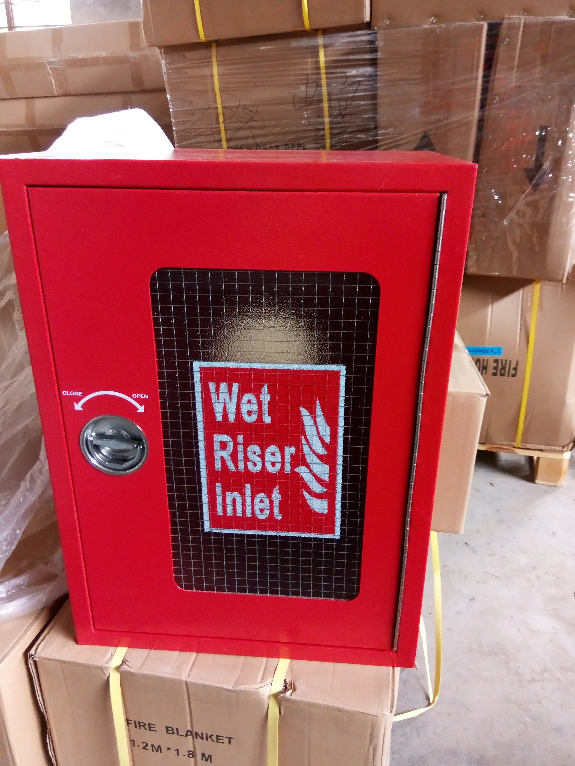 Fire land valve cabinet, fire hydrant outdoor breech inlet cabinet with glass window, wet riser inlet