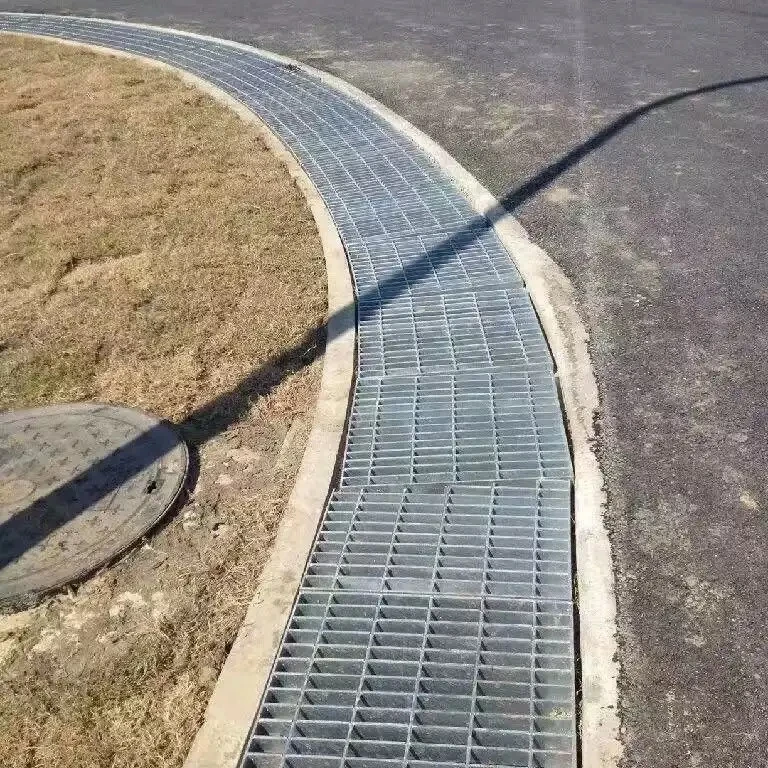 Out door Heavy Duty Sidewalk Storm Ditch Trench Drain Drainage Cover Steel grating for sale