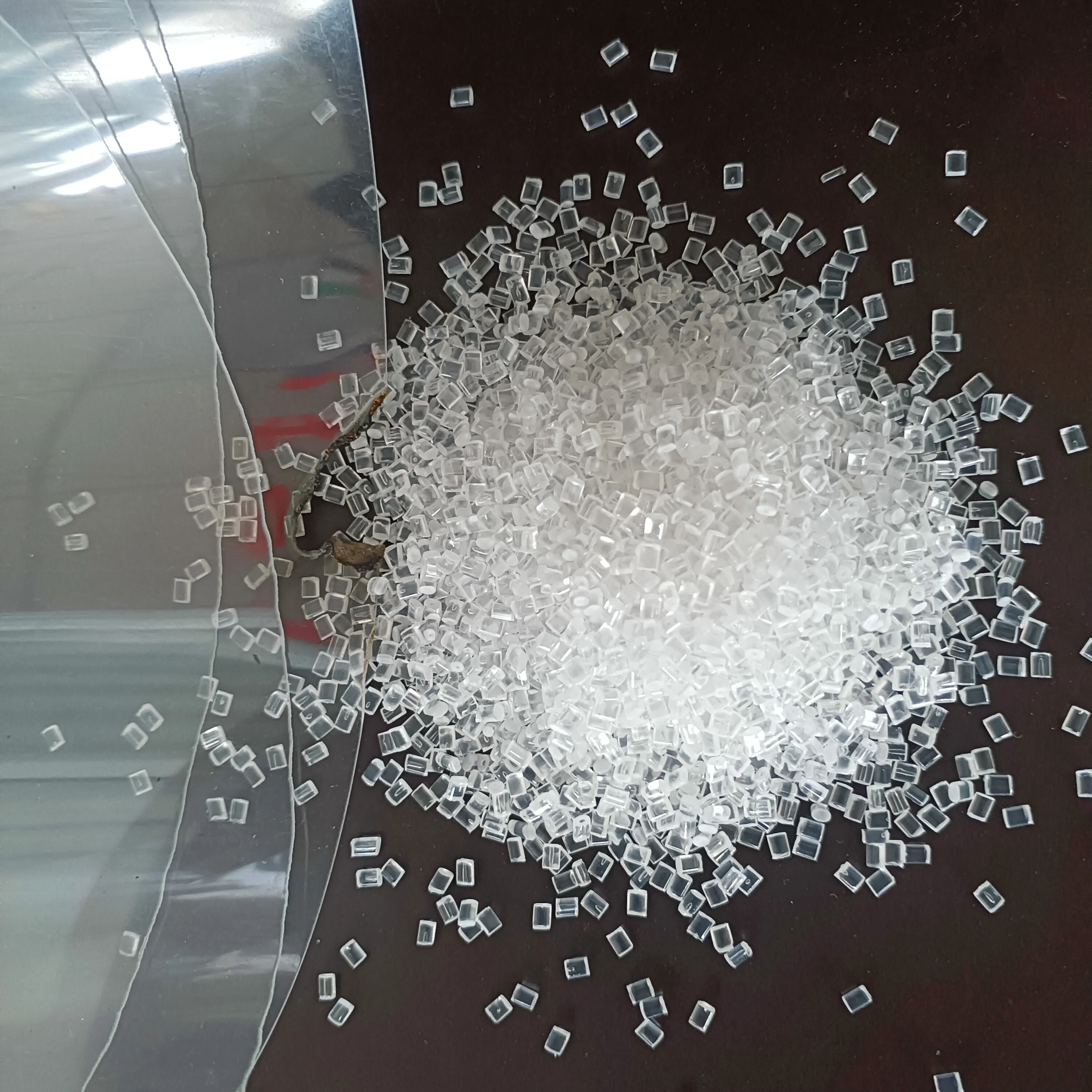 halogen free V0 Polycarbonate flame retardant masterbatch for PC Transparent meter box/Charger/PCHollow plate