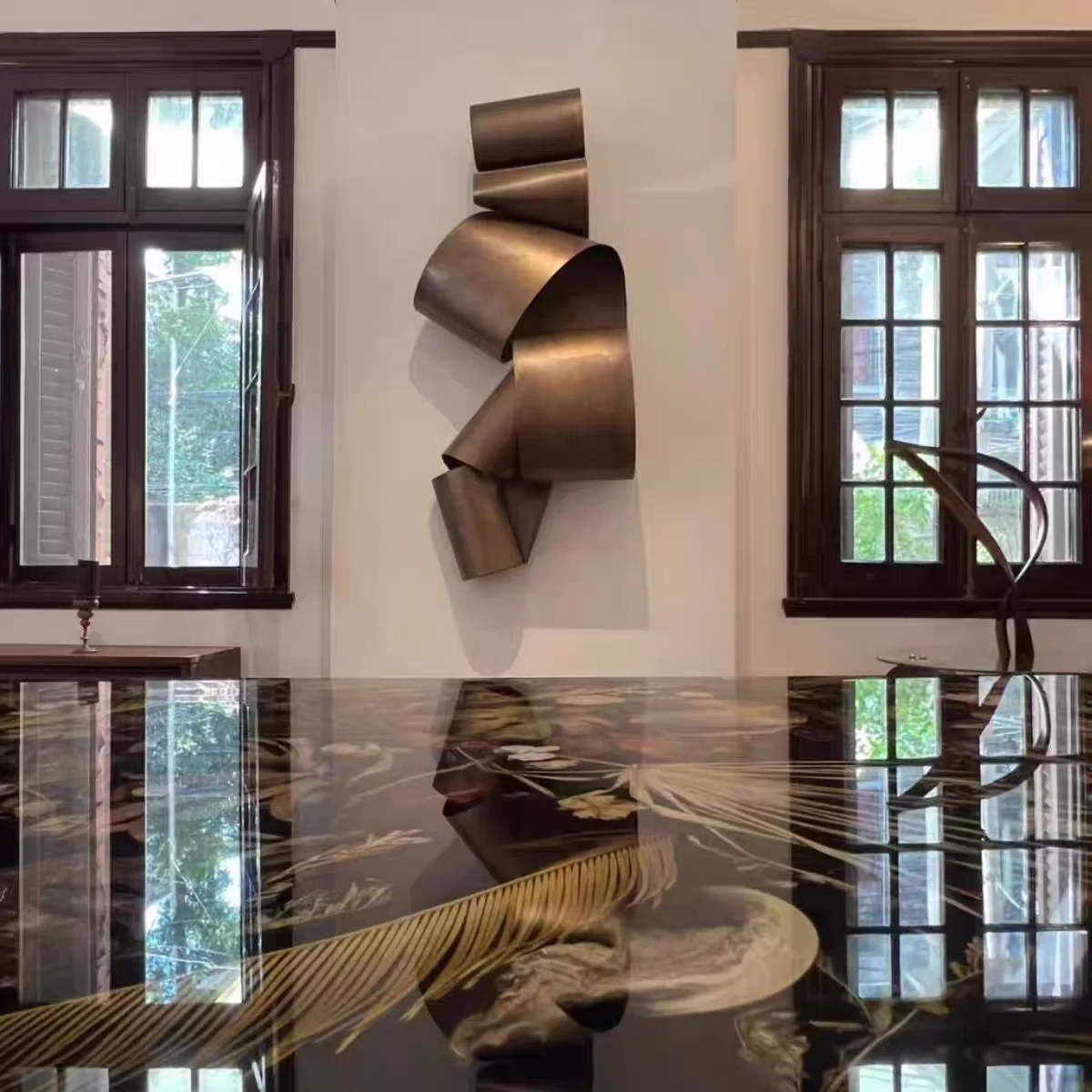 Custom Decorative Home European Style Hand Casting Brass Metal Statues Large Size Bronze Abstract Wall Sculptures