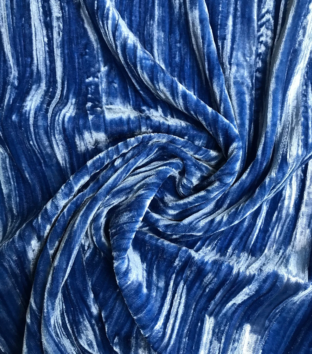 Индивидуальный дизайн синего цвета Сияющий мягкий бархат 100% полиэфирная ткань