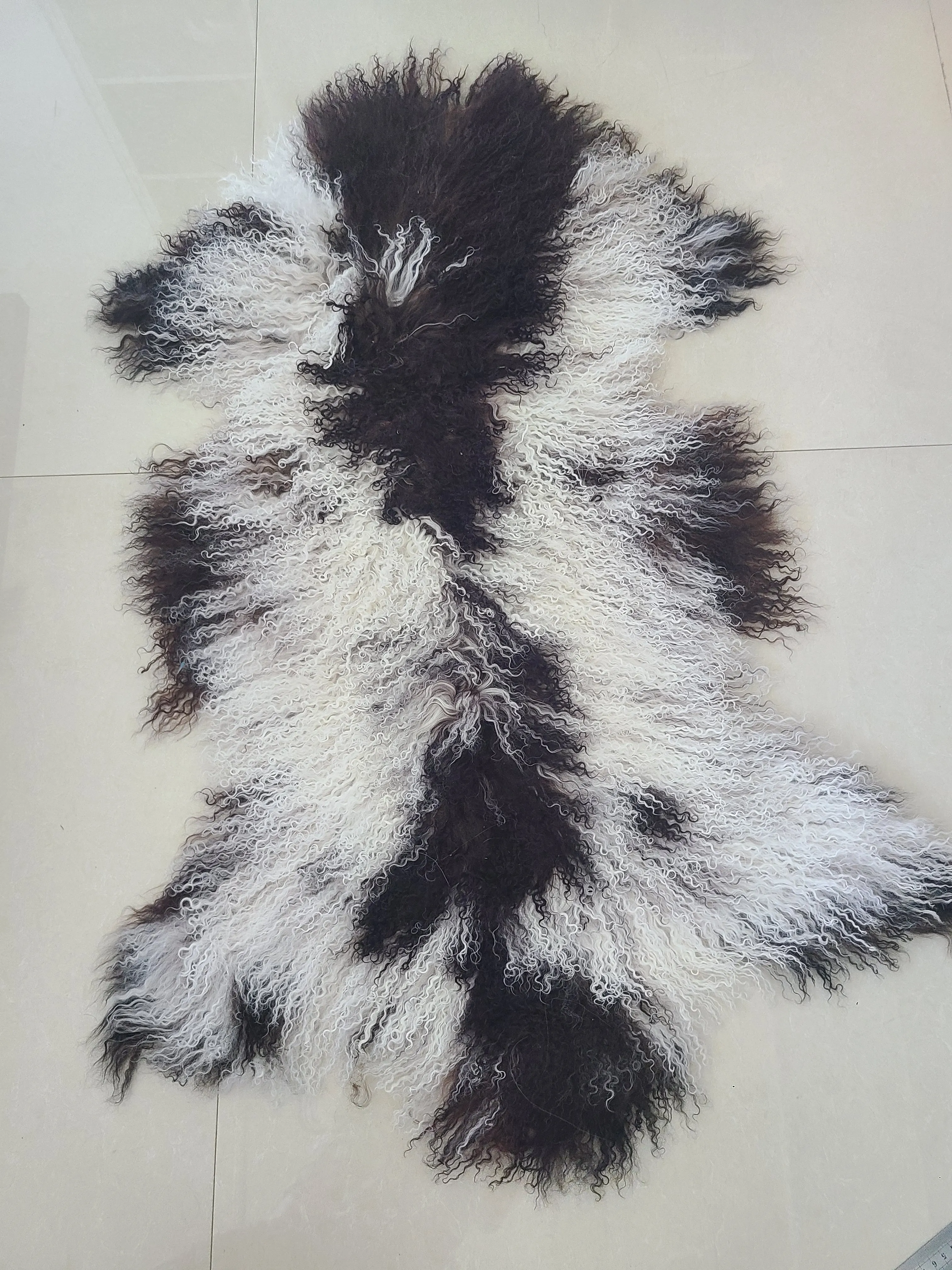 Natural spots Tibetan lambskin rug Tibetan Mongolian lamb Fur carpet