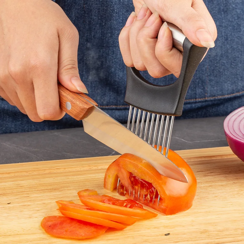 Best Seller Kitchen Gadgets Stainless Steel Kitchen Slicer Grip Handle Onion Cutter Onion Holder for Slicing