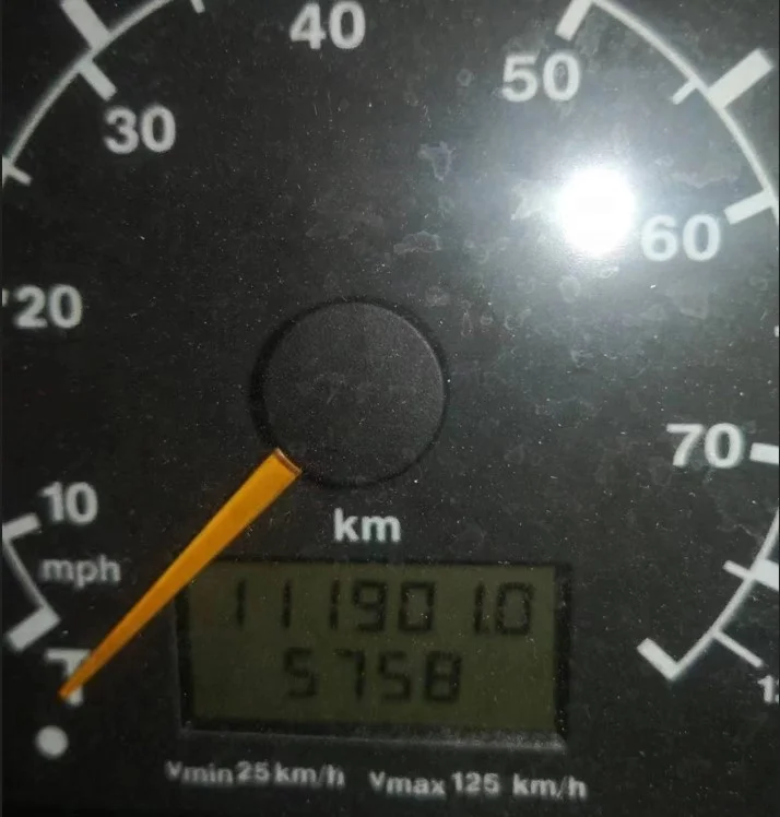 Liebherr 500ton used truck crane Germany used LTM1500-8.1 used mobile crane with fully counterweight for sale in China