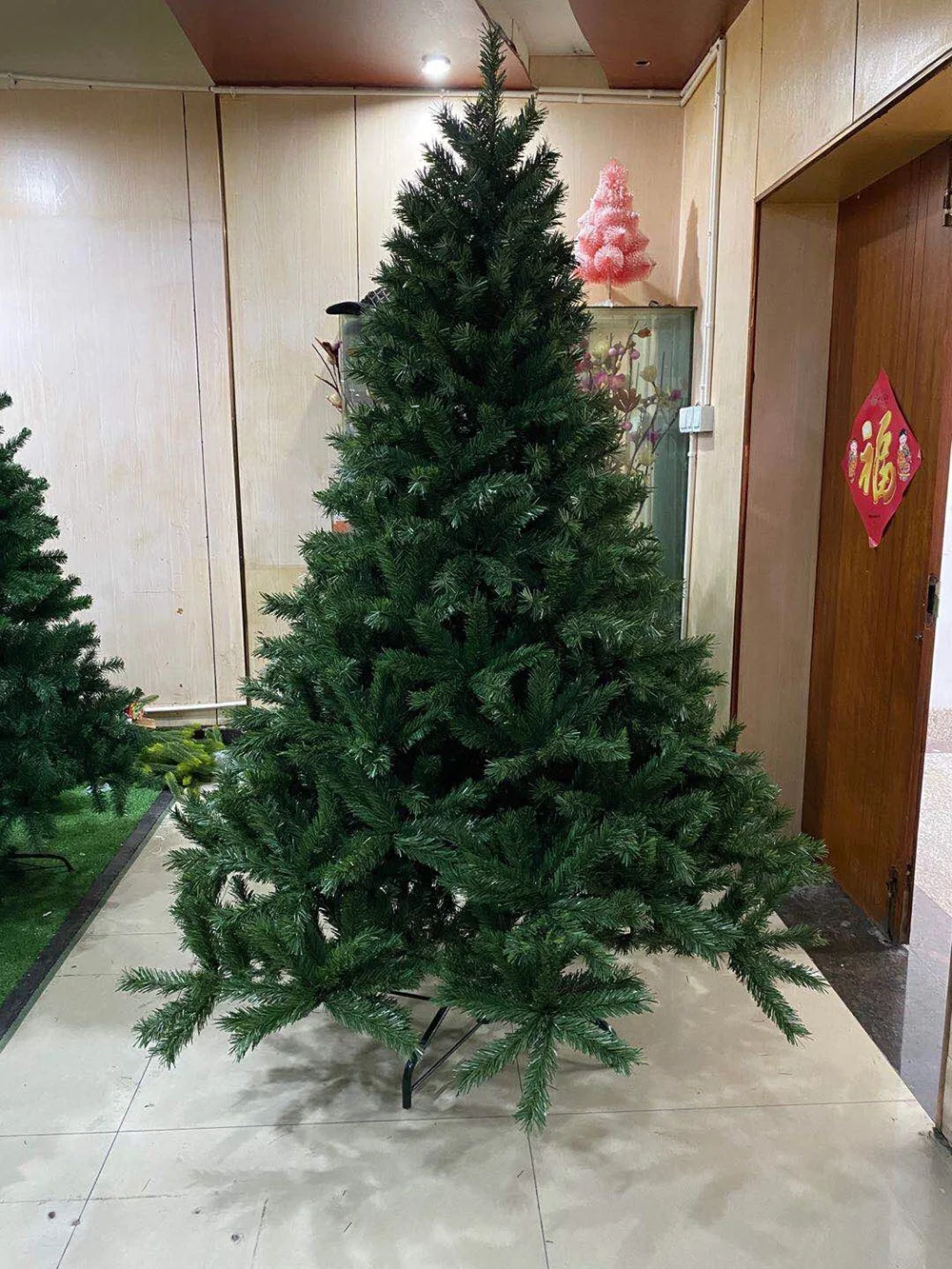 Manufacturer Customized Home Christmas Decoration High Quality 210 cm Artificial PVC Christmas Tree  With CE ROHS Standard