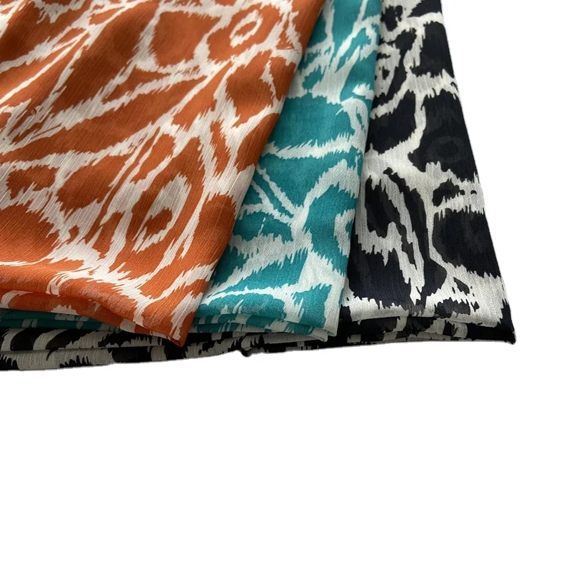 100% polyester  ladies skirt crepe style chiffon  fabric with fashion printed  pattern