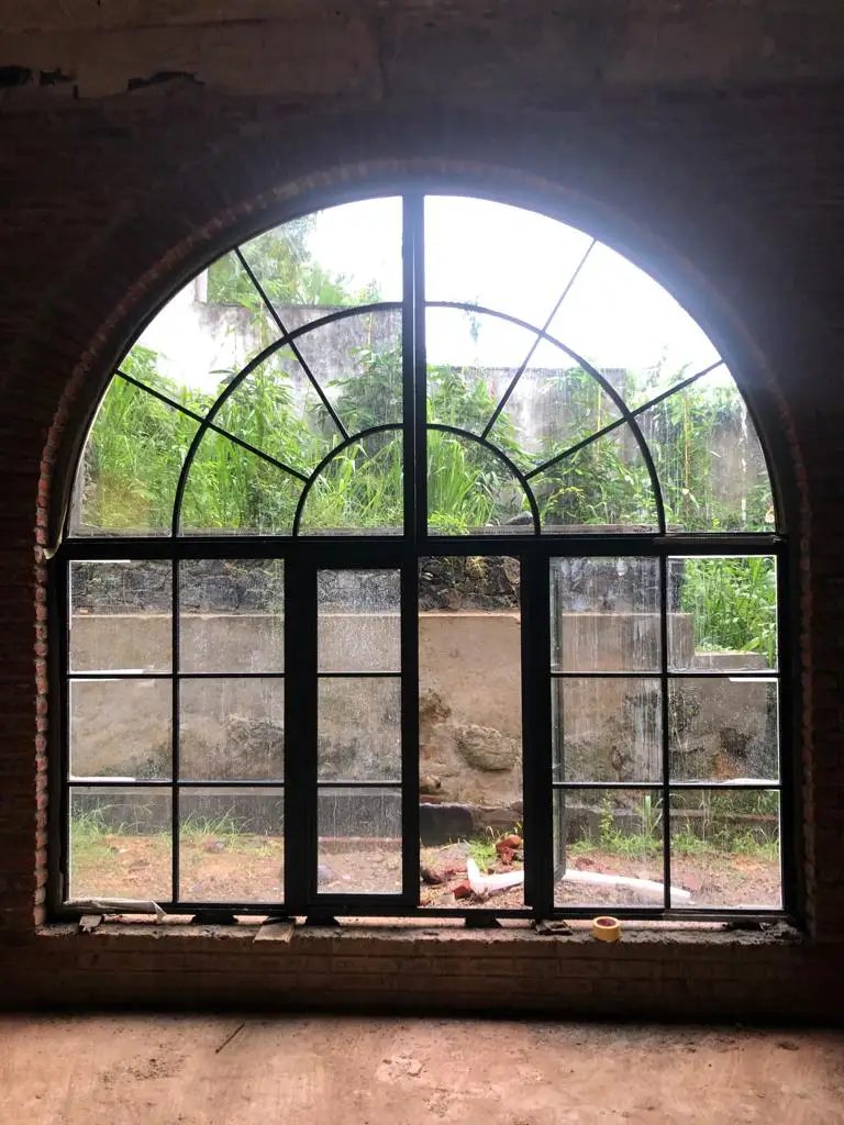 arch window.jpeg