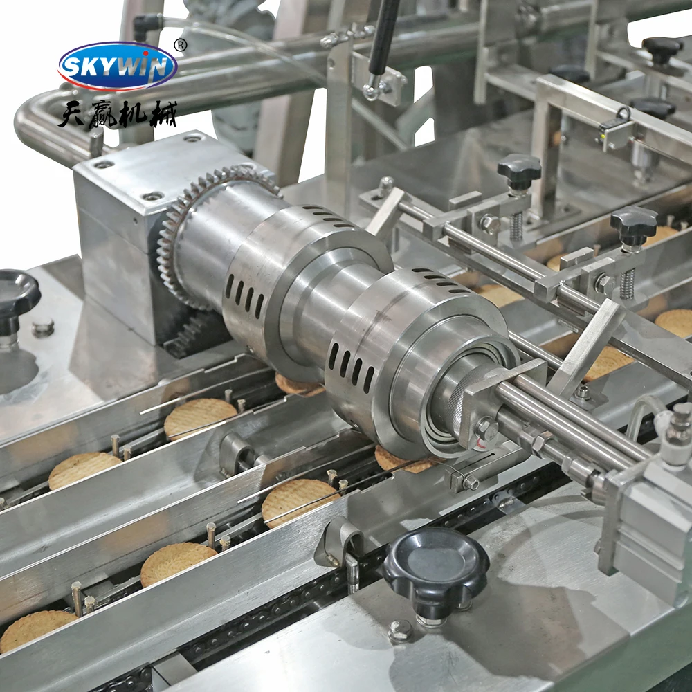 Skywin High Speed Two Lanes Biscuit Sandwiching Machine With On Edge Flow Packing For Cookie Cream Filling