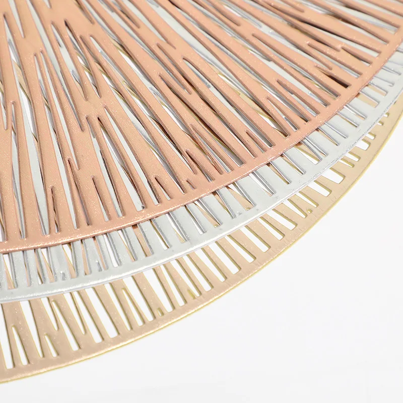 2023 Metallic Plastic Vinyl Place Mats Gold Round pvc Placemats for for Daily Use Wedding Anniversary Kitchen Table Decoration