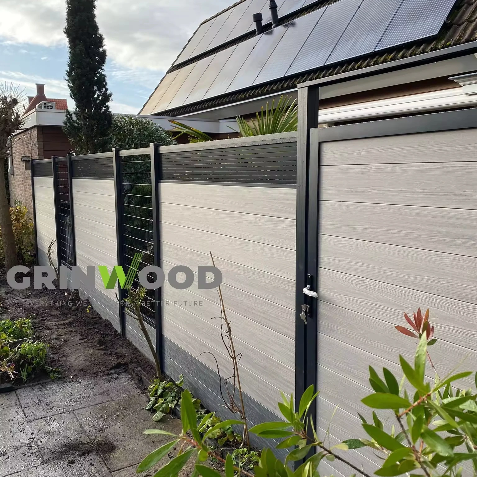 OEM/ODM wood plastic composite wpc fence boards with trellis home garden fence panels better than vinyl pvc fence