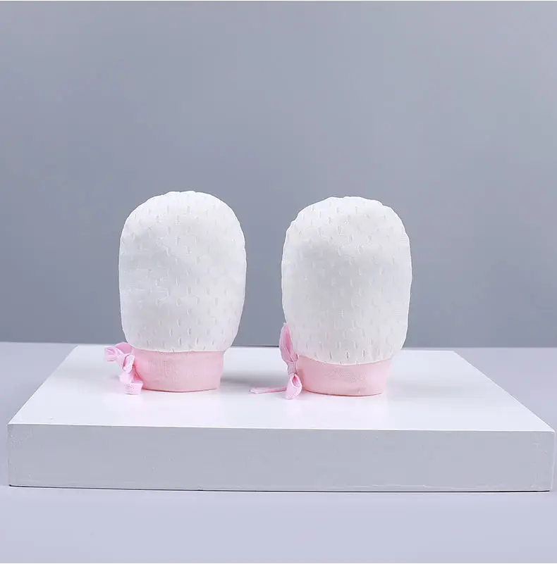 Newborn Ice Silk Breathable Anti scratch Gloves