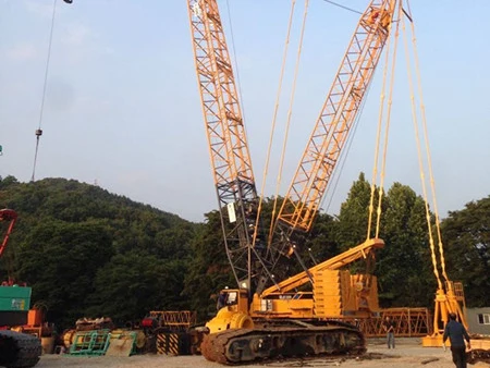 150TON 81m 927.4t.m Medium Crawler Crane XGC150 New Lattice Boom Crawler Crane from China