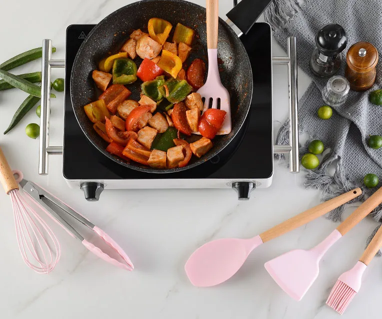 Non-stick Pot Shovel With Storage Bucket Pink Wooden Handle 12pcs Silicone Kitchen Utensil Set