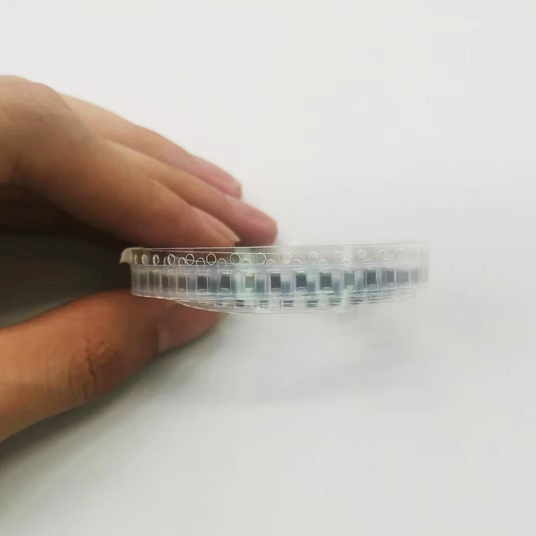 1206(3216)SMD capacitor Y5V 3.2*1.6*0.8 10uf large capacity Can replace low-capacity aluminum electrolytic capacitors