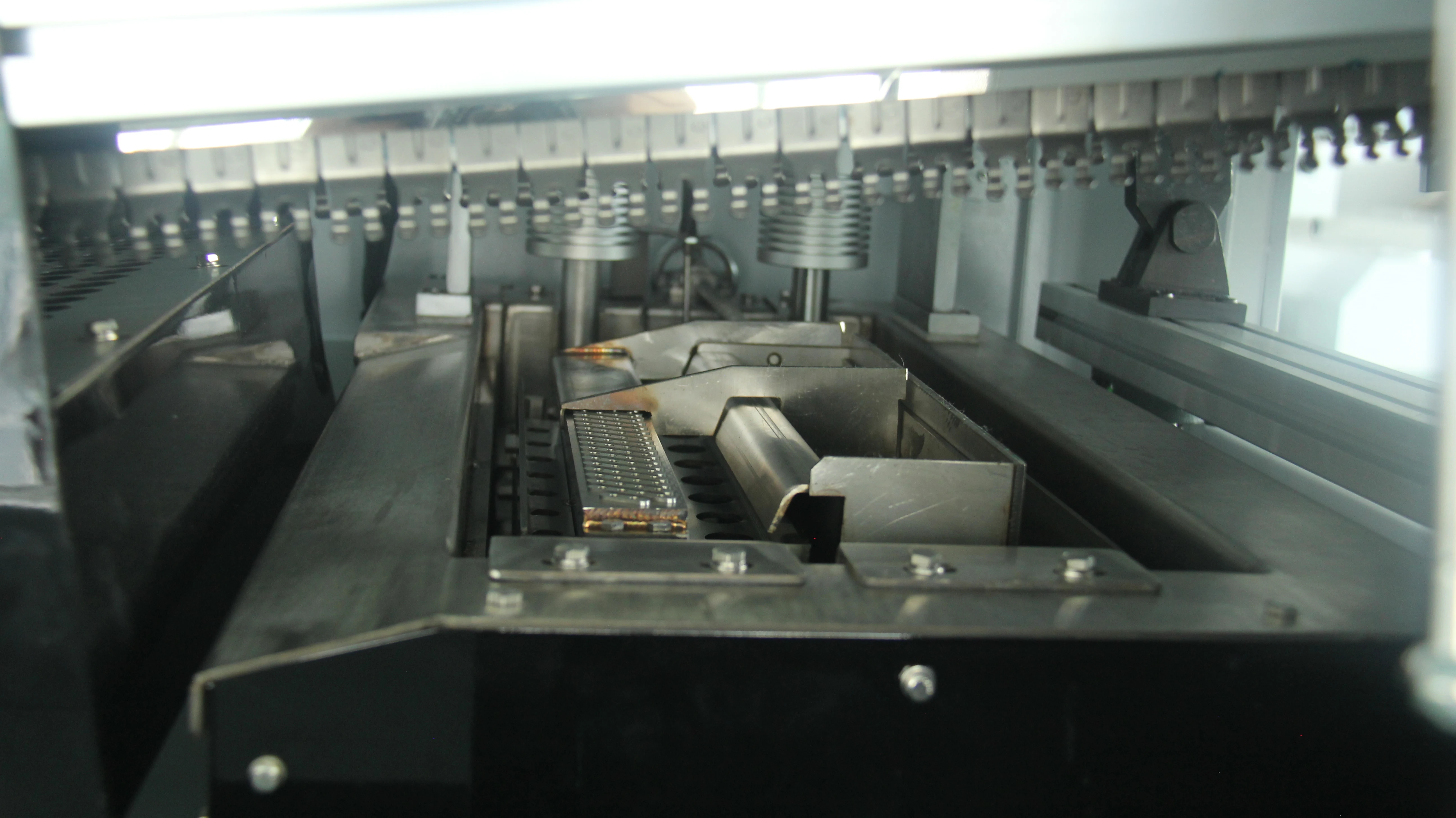 Grandseed GSD-WD300S wave soldering machine Automatic SMT Wave DIP Soldering Machine PCB Board Soldering Equipment