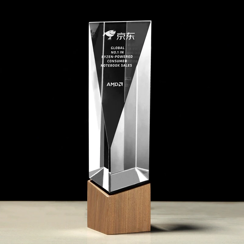 High Quality Wood Base Trophys Clear Crystal Glass Trophy Award With Laser Engraved Logo Letters Custom
