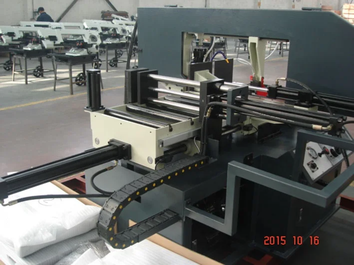 BS-460GB  TTMC Semi CNC Metal Cutting Band Saw, CE Standard Saw Machinery
