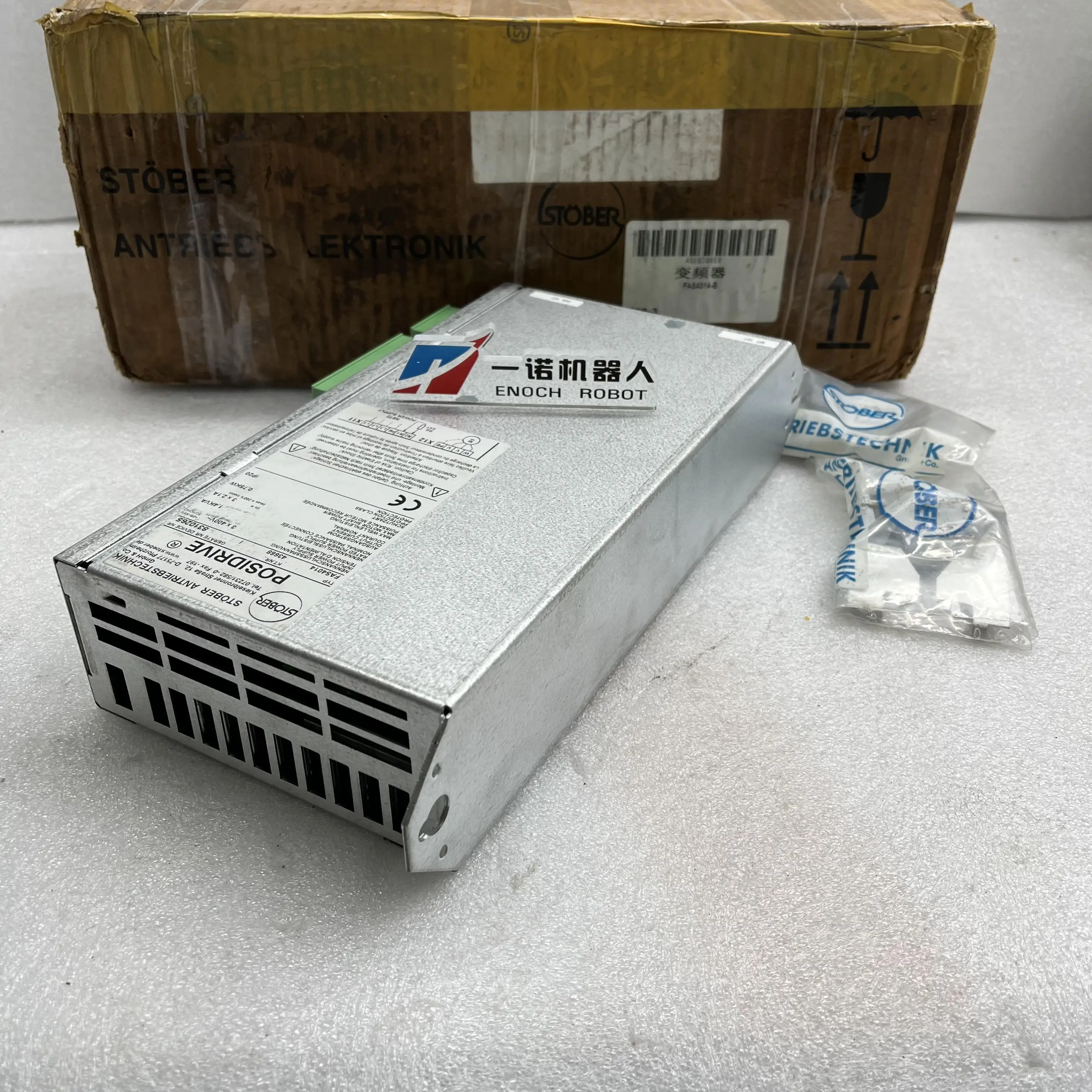 Used in good condition and New one AC  servo driver   FAS4020  FBS4013/B   SDS4101 FAS4014
