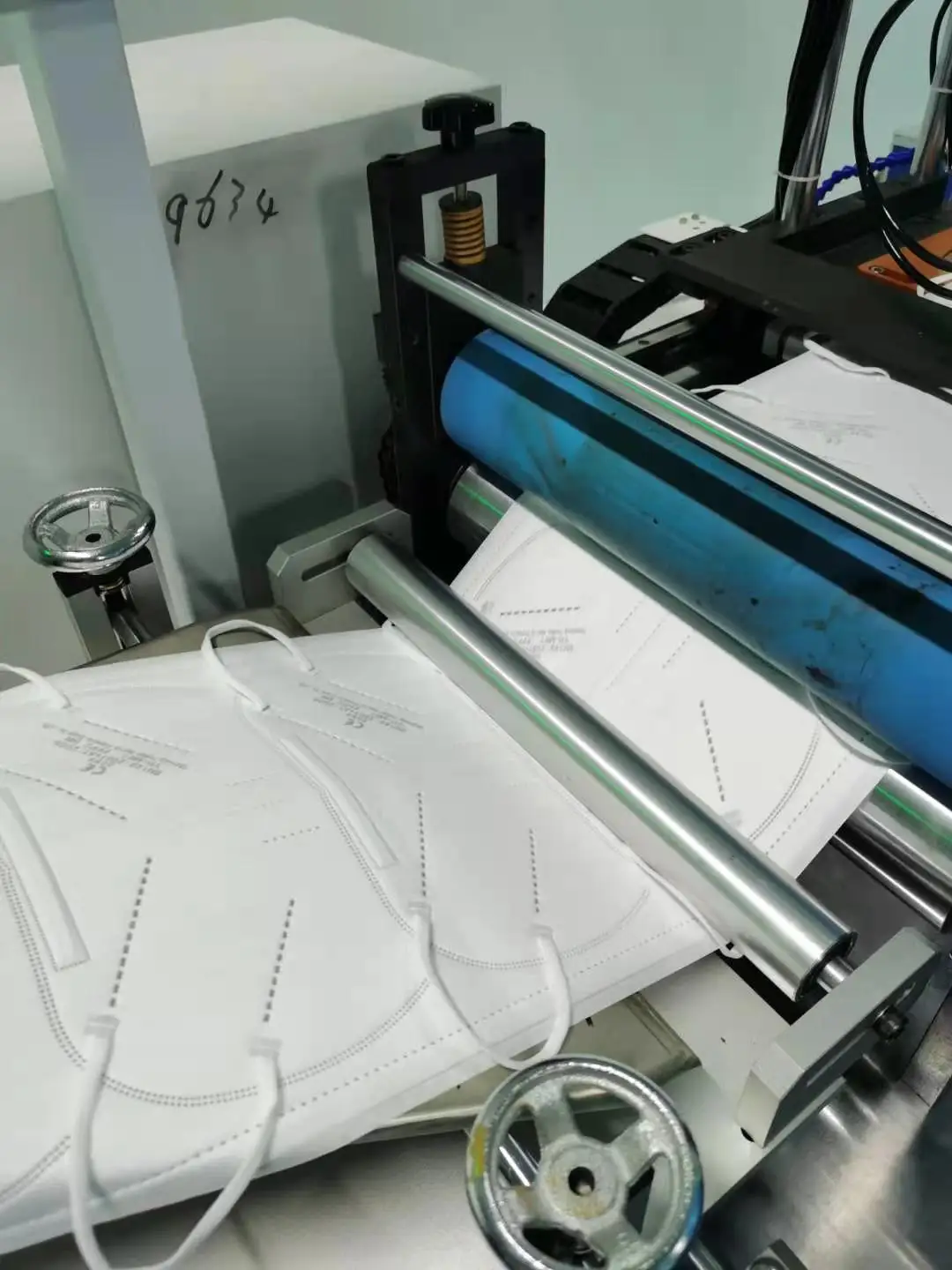 
Hot product with competitive price ffp2 face masks earloop custom ffp2 respirators 