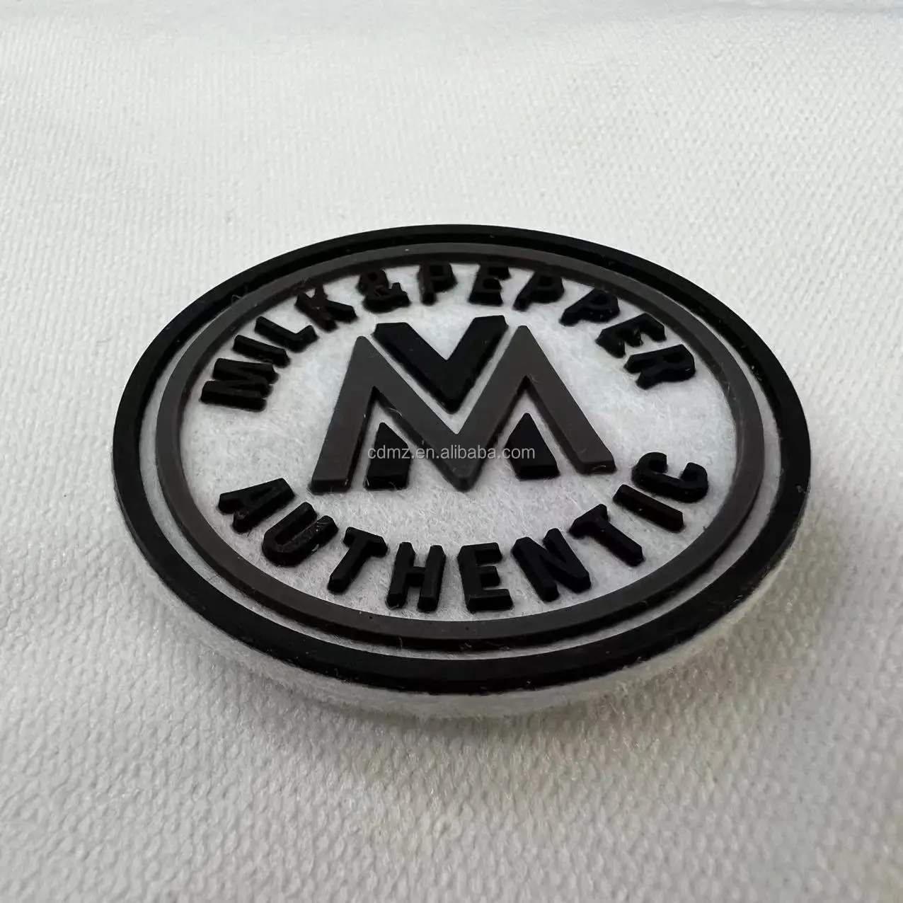 Низкий минимальный заказ, 3d рельефные силиконовые резиновые логотипы, фетровые тканевые нашивки, замшевые нашивки для шляпной сумки