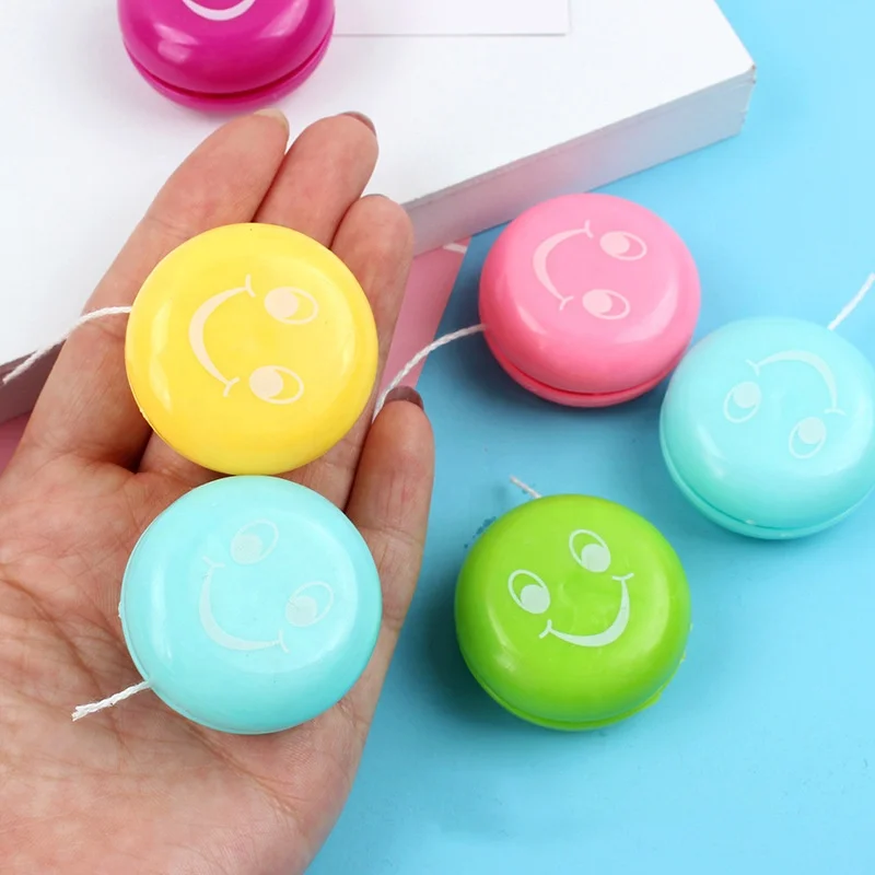 2024 new wholesale Hot selling Plastic Funny smile 37mm Yoyo Toy Surprise Capsule Toy