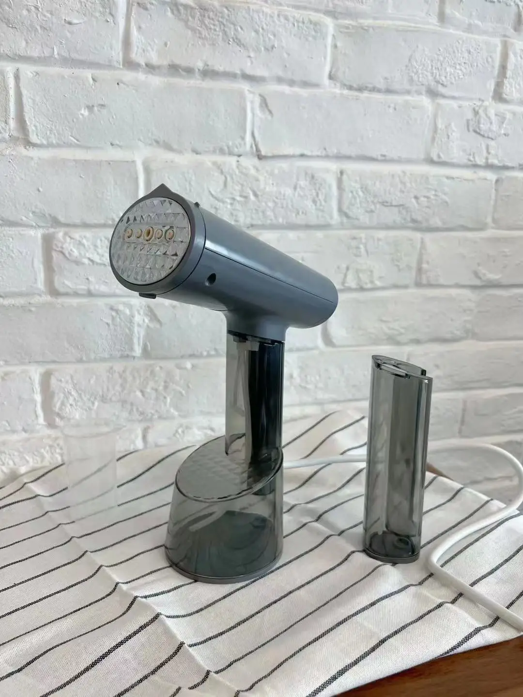 Handheld Portable Garment Cloth  Travel Garment Steamer  Electric Garment steamer ECOO-822X