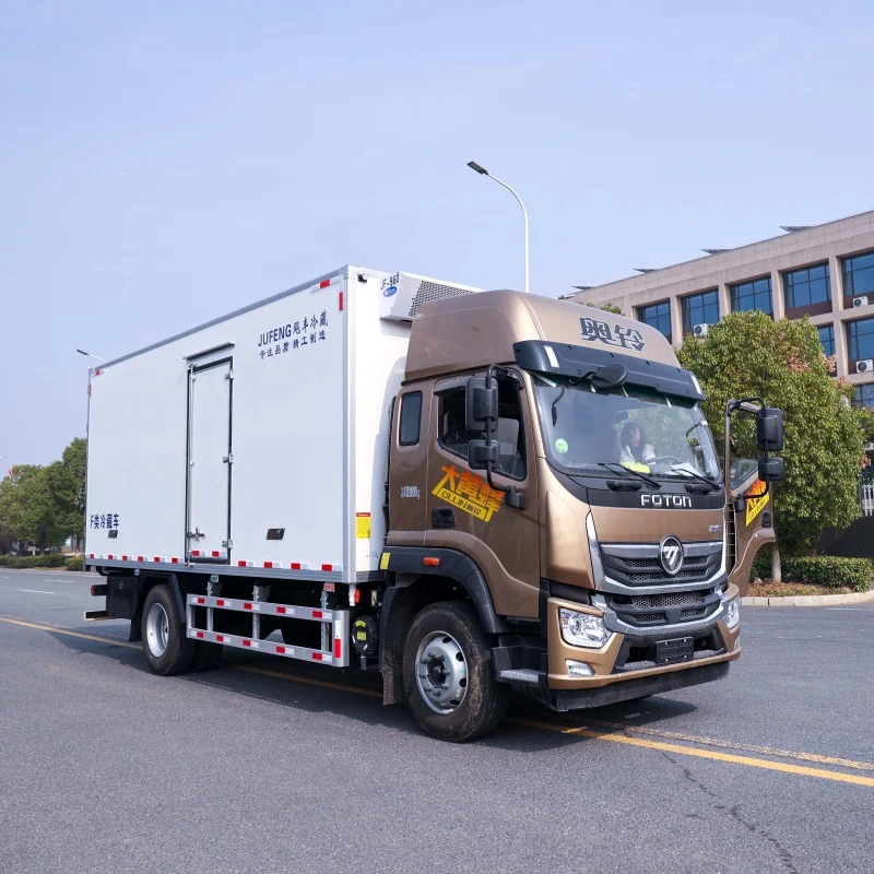 Foton Diesel LHD 4X2 Refrigerator Cargo Truck  6m box 8 Tons Capacity New Euro5 Isuzu Refrigerator Trucks Manual Transmission