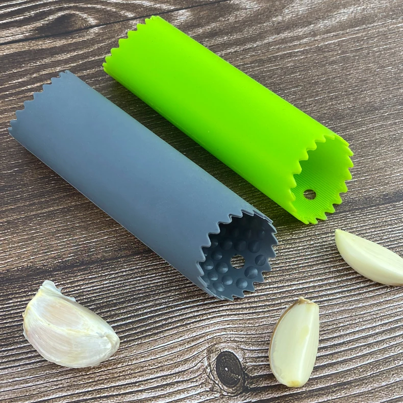 Feixiong Wholesale silicone garlic peeler garlic peeler peeling creative kitchen gadgets available from stock