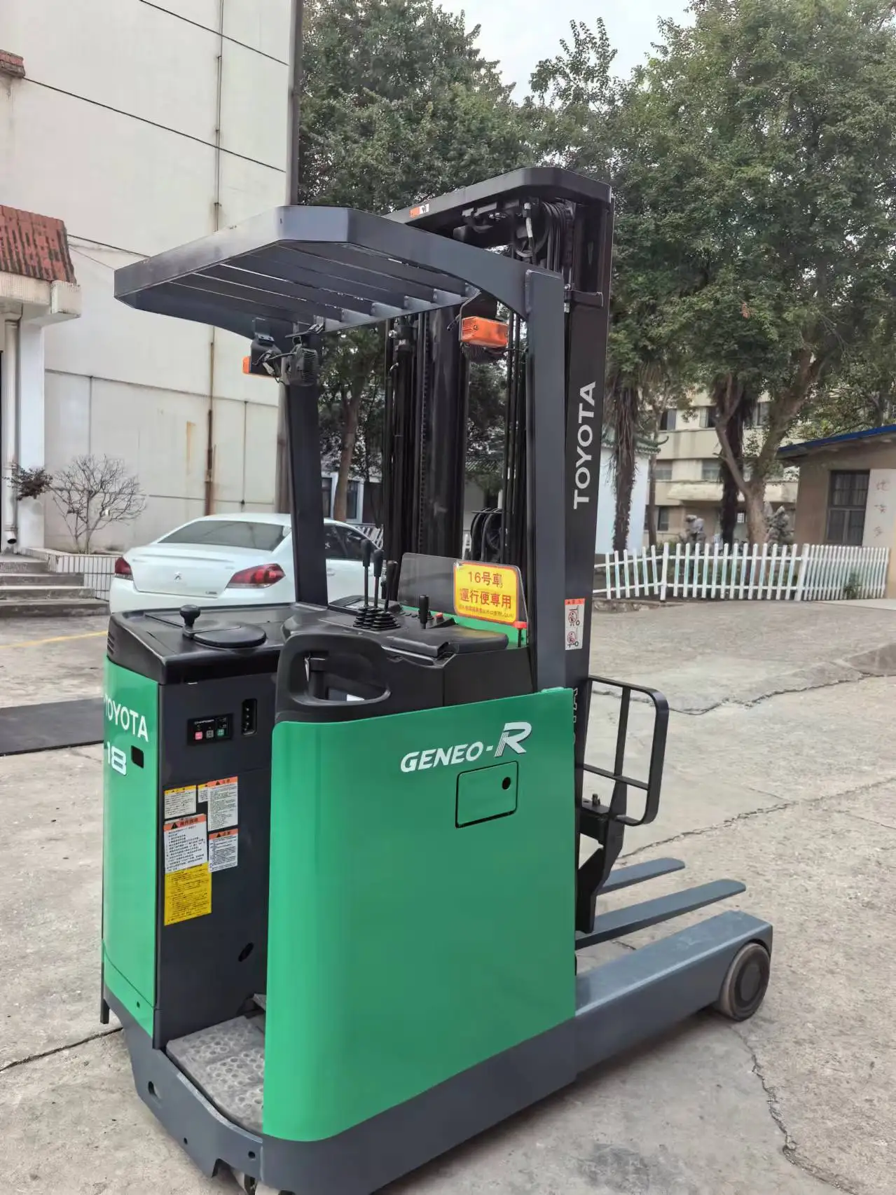 Hot selling electric reach truck forklift 1.5ton 1.8ton 2ton tripelx mast 6m high electric warehouse reach truck