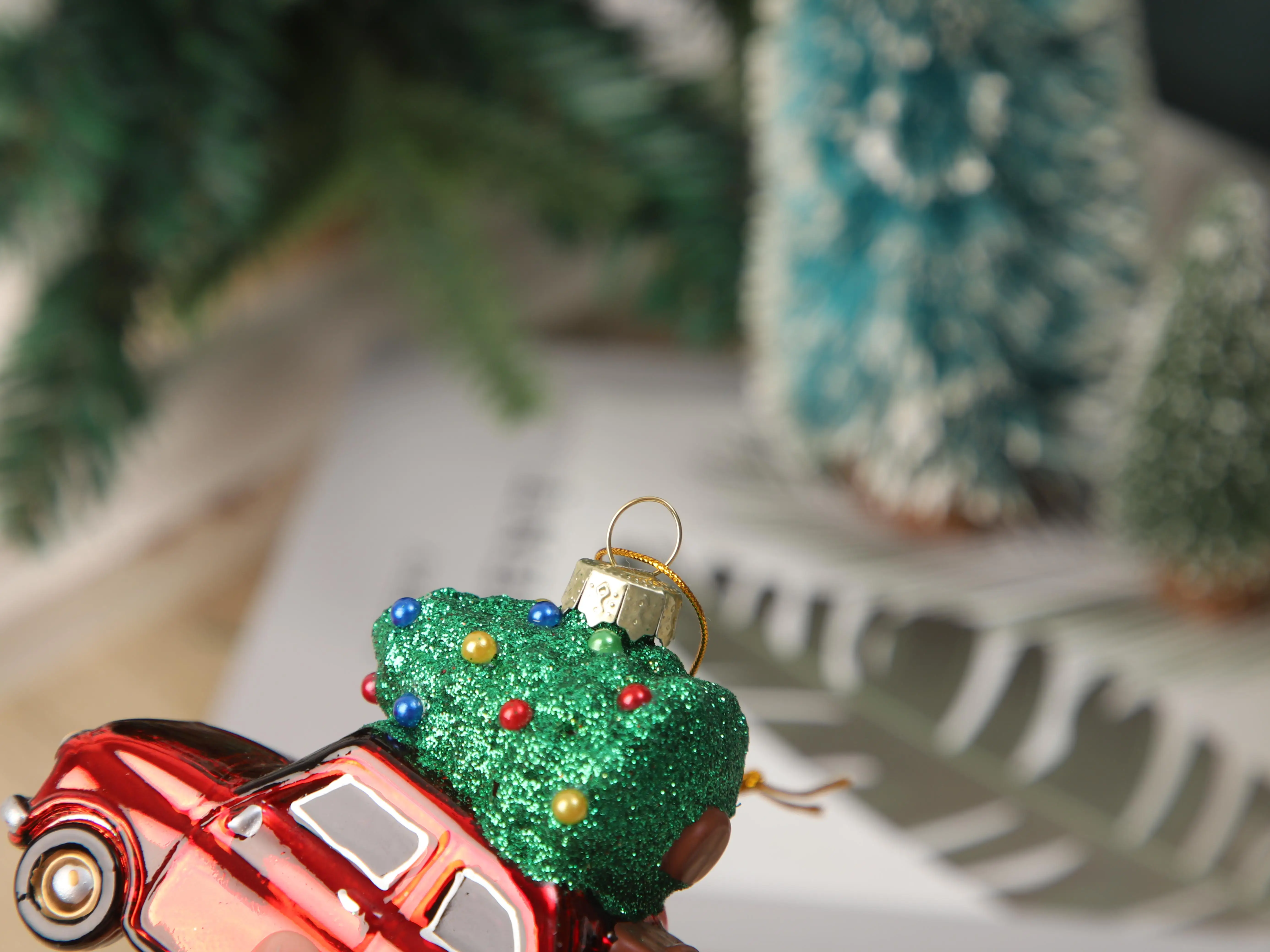 Украсьте свой дом нашей уникальной стеклянной елкой ручной работы — дизайн «Красная машина» декоративные украшения для интерьера