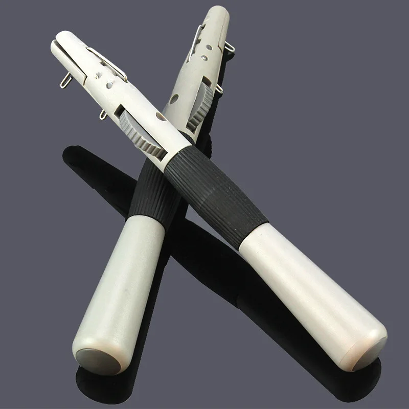 Wholesale 14cm manual tying device ABS fish hook wire knotting wire tying device