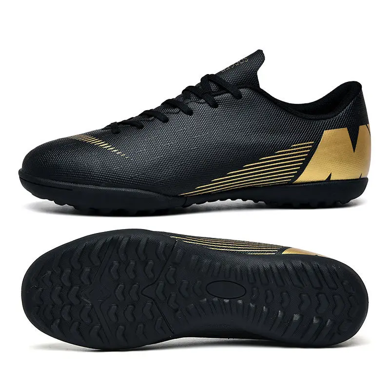 Hot selling low top football shoes with broken nails and long spikes, professional competition training shoes, football shoes