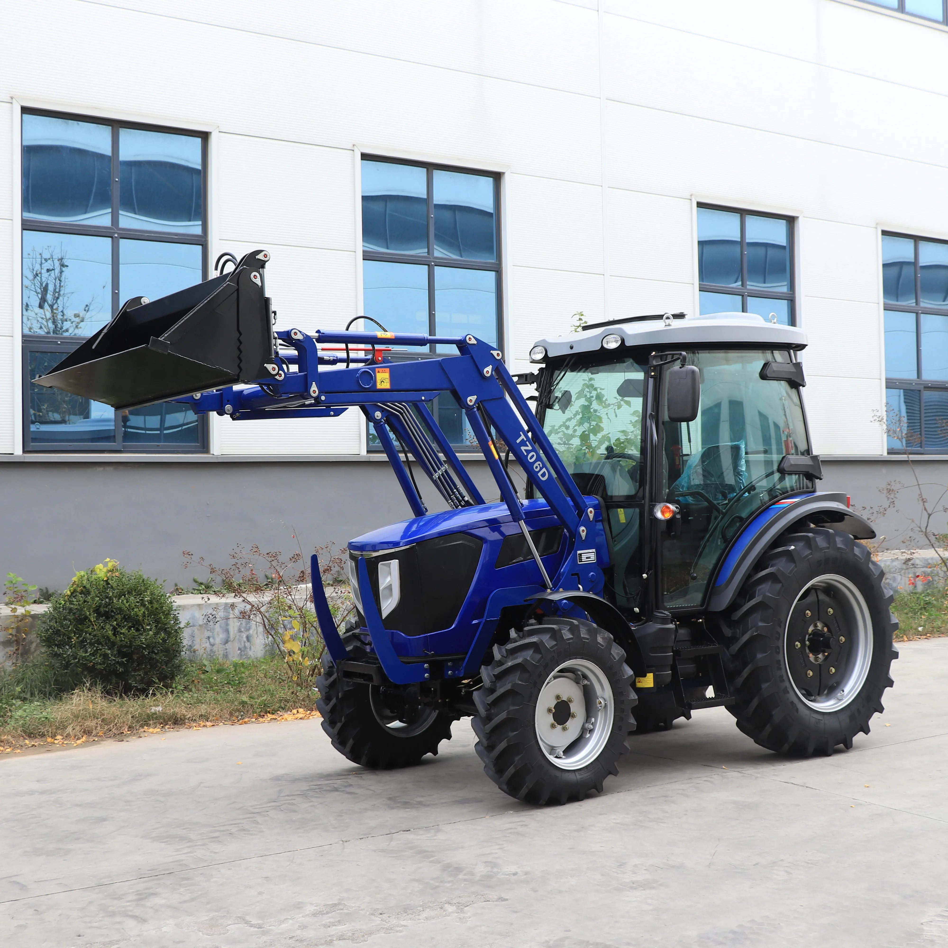 Factory cheap 50hp EURO 3 farm tractors  in georgia for agriculture 4wd tractores agricolas preci with front 4 in 1 bucket