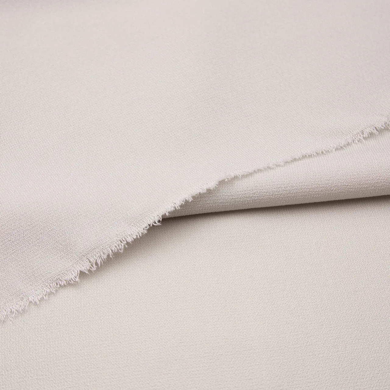 Factory Direct Sales High Quality Muslim Chiffon Fabric Mslium Fabric for Muslim Dress Shirting Fabric