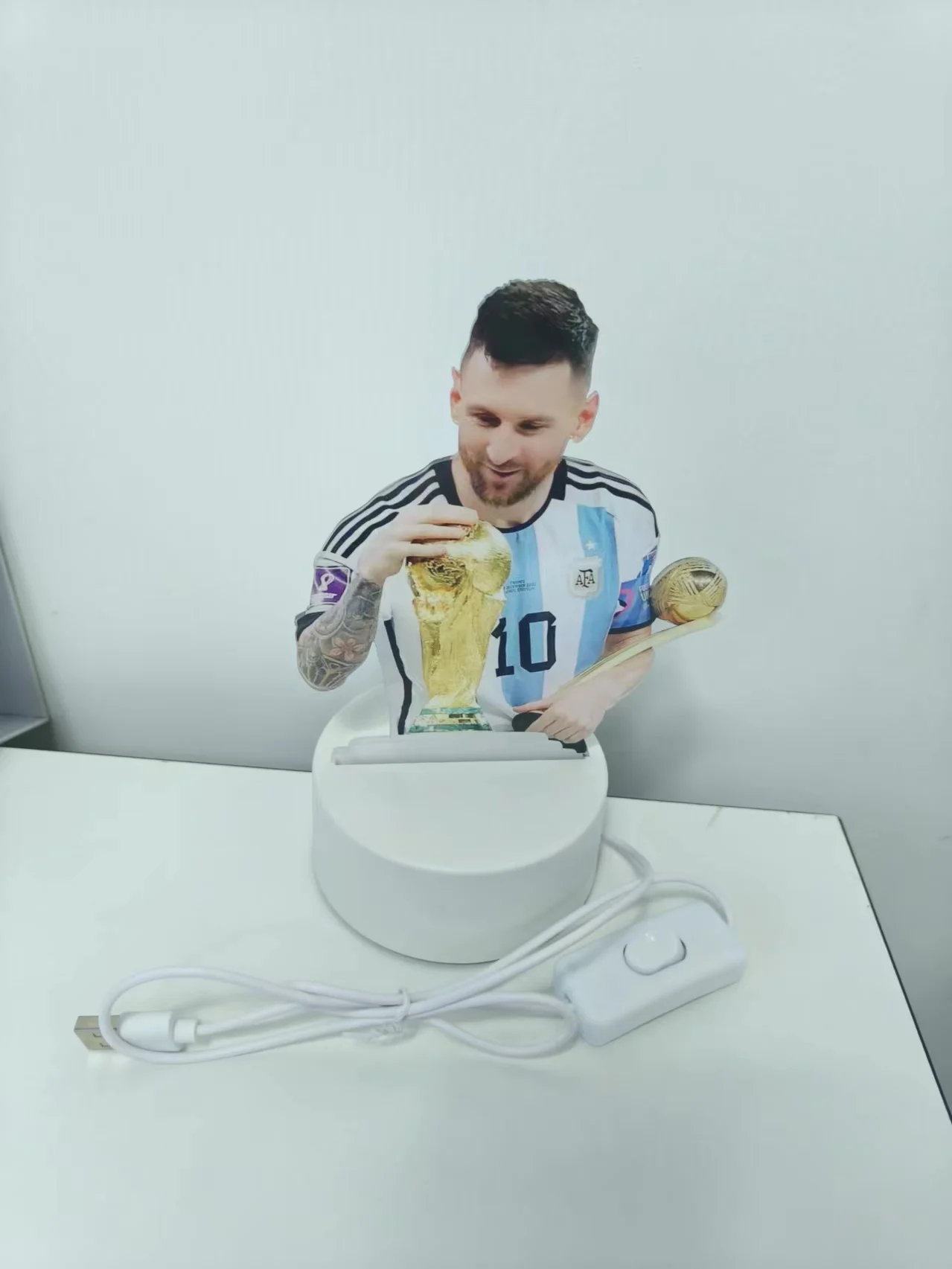 Soccer Player Messi 3D illusion Lamp for Boys, UV Night Light Creative Gifts for Soccer Fans Kids Teens Men Birthday Christmas