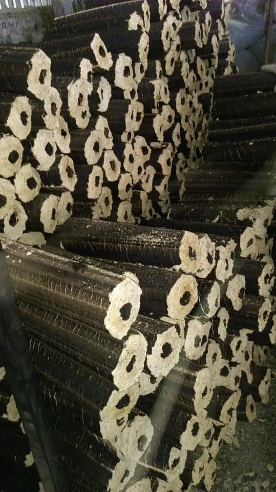 HOT HOT!! Rice Husk Briquette 100% Natural Compact Energy Chemicals Hard Wood For Fuel Heating From Viet Nam