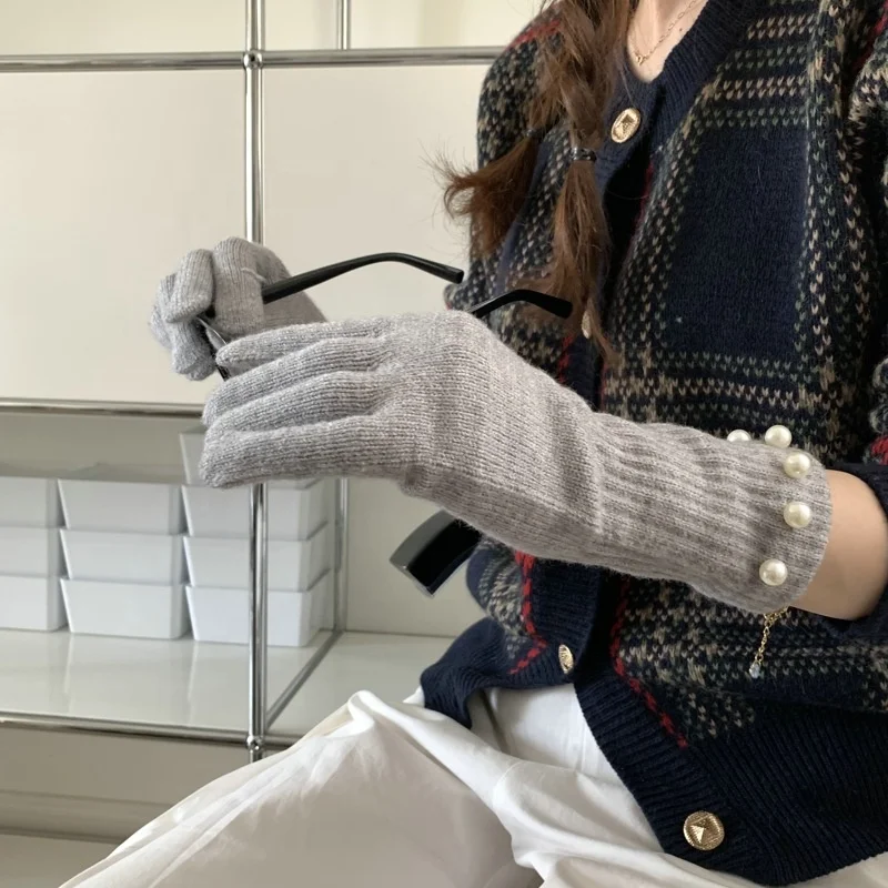 Solid Color Long Arm Knit Touch Screen Leak Finger Pearl Winter Warm Cycling Five-Finger Knitted Gloves