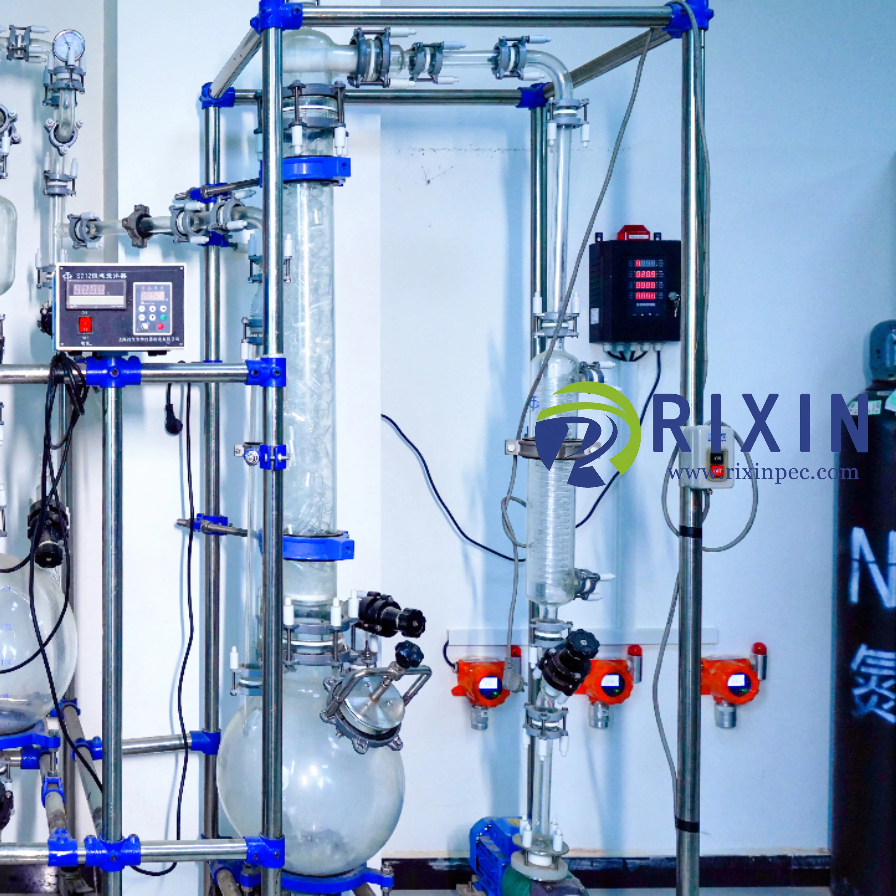 Sulfur removal agent/desulphurizing agent improves the environmental protection and quality of petroleum products