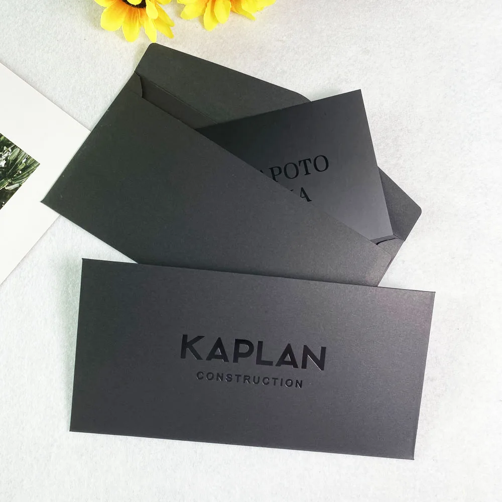 Оптовая продажа индивидуальные черные УФ-открытки с конвертами для поддержки вашего бизнеса поздравительные подарочные открытки свадебные приглашения