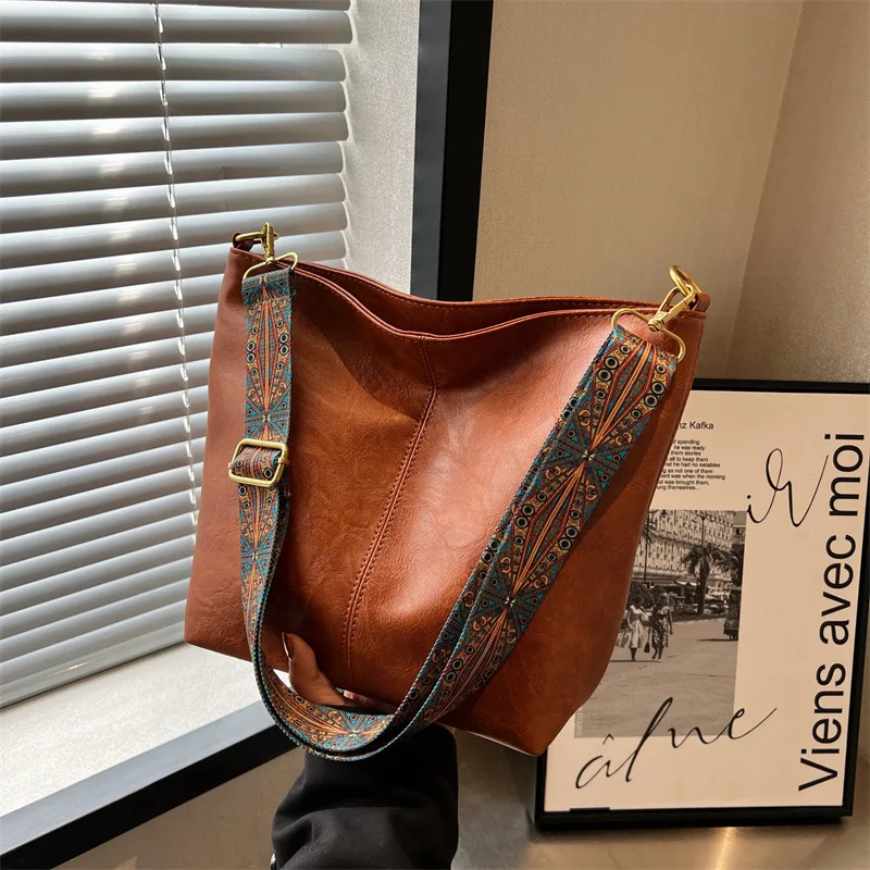 Hobo Medium Vintage Snap Button Crossbody Geometric Strap Large Capacity Shoulder PU leather Bag Woman Handbag