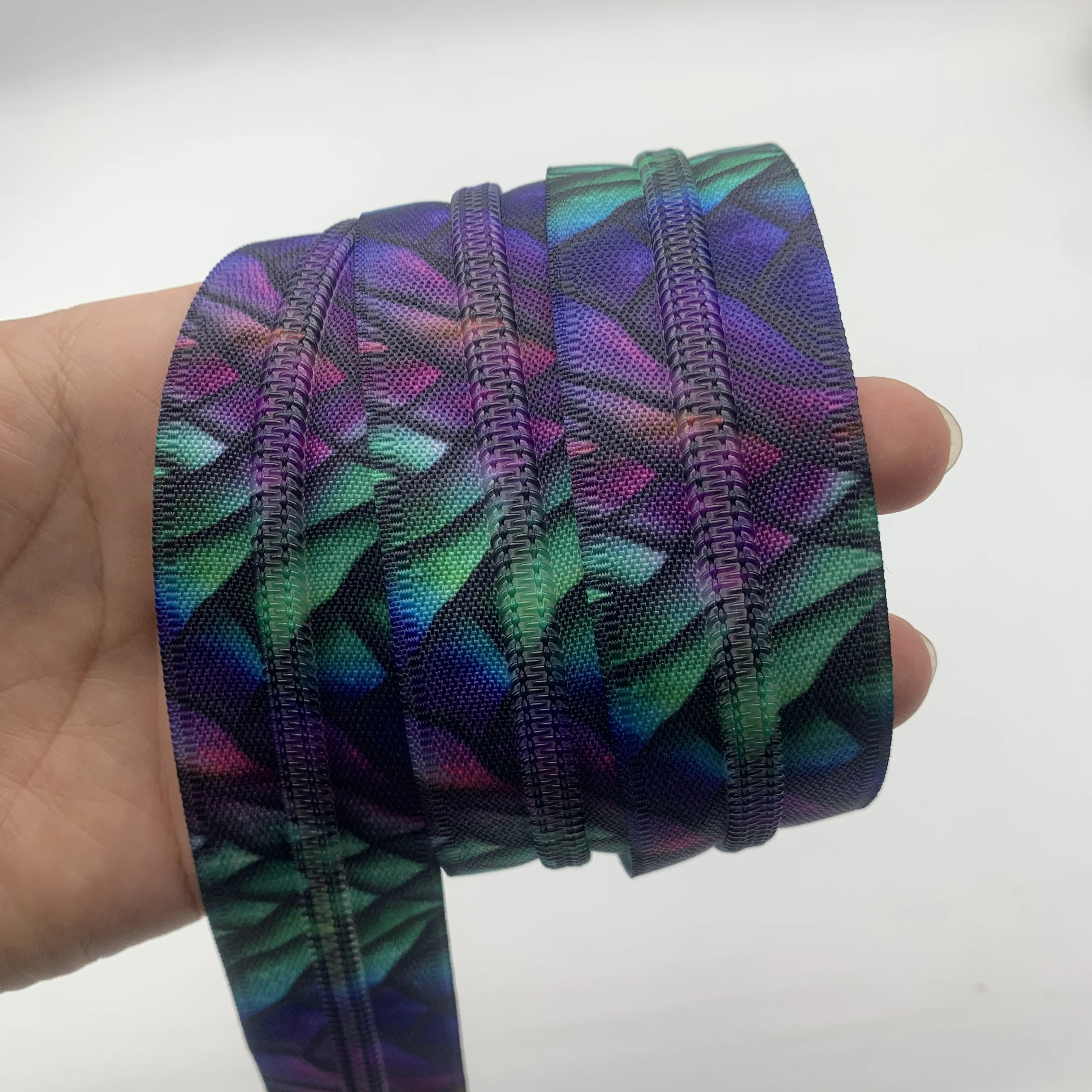 Нейлоновая застежка-молния с принтом