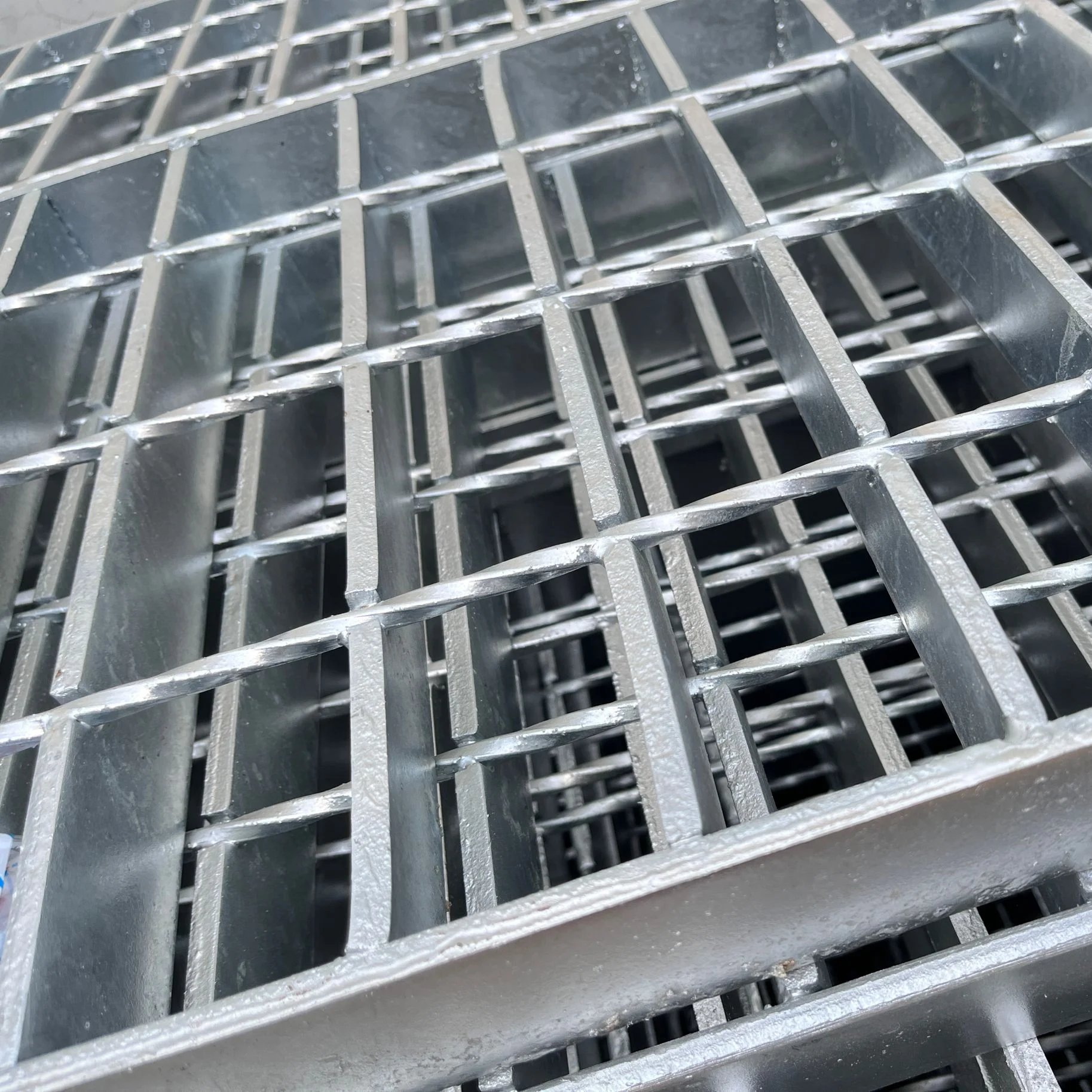 30*5mm metal grids galvanized plain steel grating floor grating for trailer floor