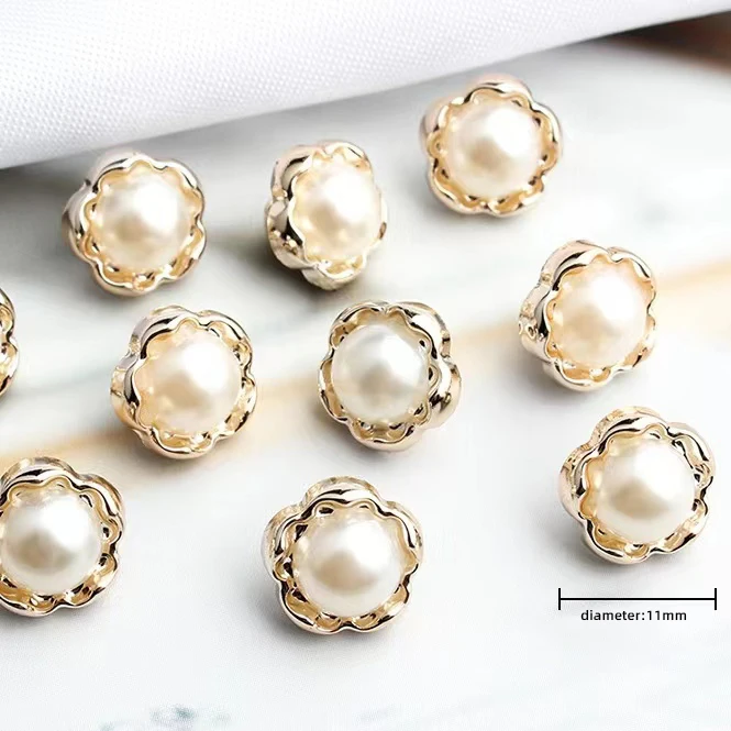 Custom designer metal hand sewn pearl enamel buttons Custom coat buttons Sewing handles garment pearl buttons