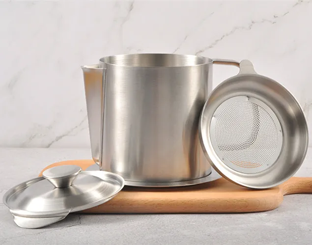 Hot selling stainless steel kitchen health multi-function oil cans directly shipped oil filter pot kitchenware small gadgets