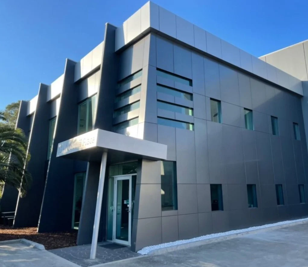 Details of aluminum facade and aluminum panels 4x8ft