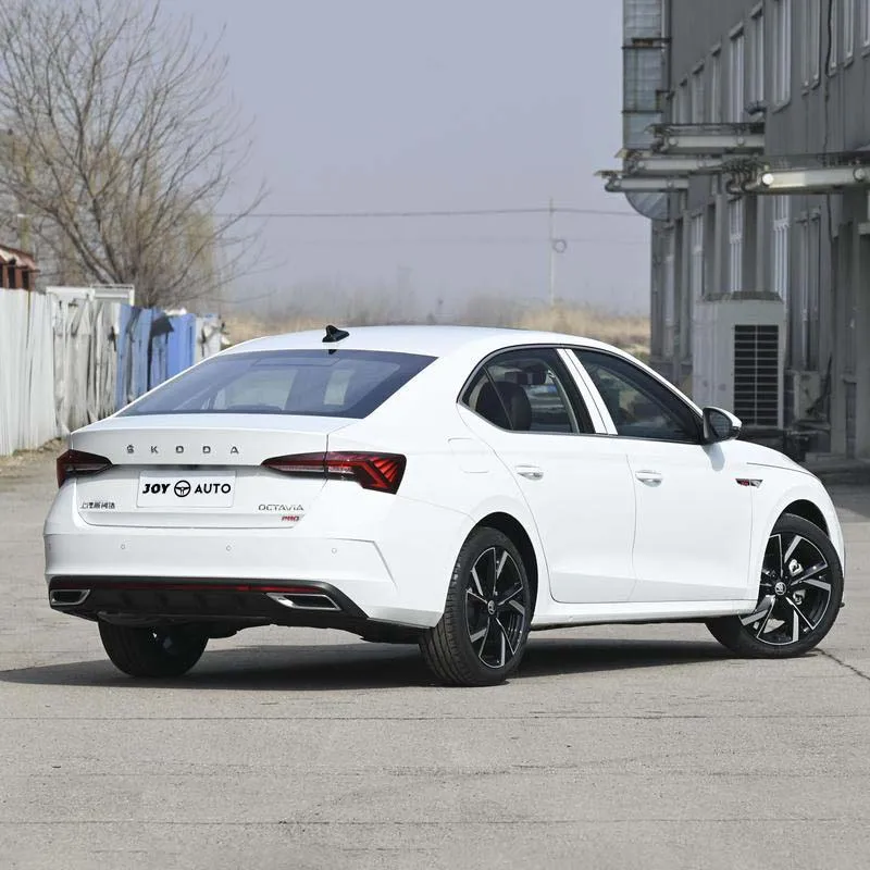 2023 Новое поступление Премиум выпуск бензиновый автомобиль Skoda Octavia 2 1 4 т 150PS FWD