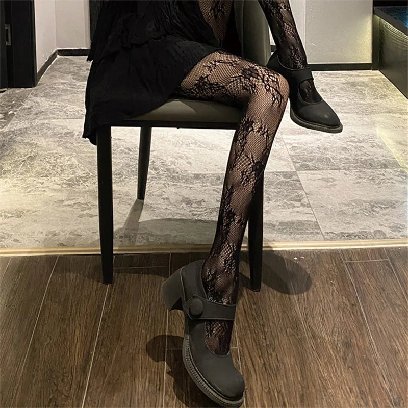 Wholesale socks thin ins black and white lacey solid girl stockings wholesale female summer sexy  pantyhose