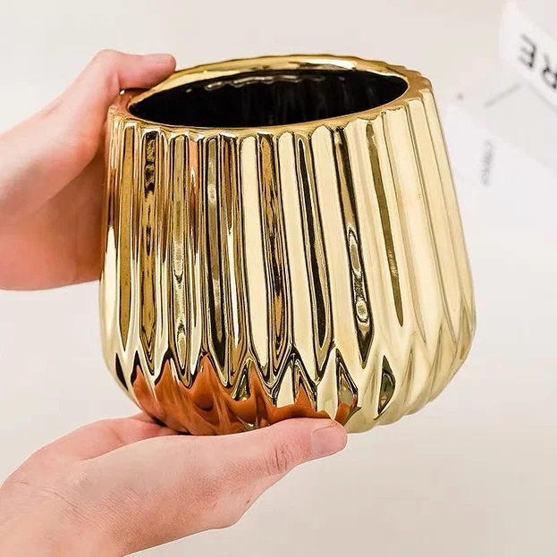 Unique Design Luxury Home Balcony Decoration Succulent Planter Stripe Gold Ceramic Flower Plant Pots